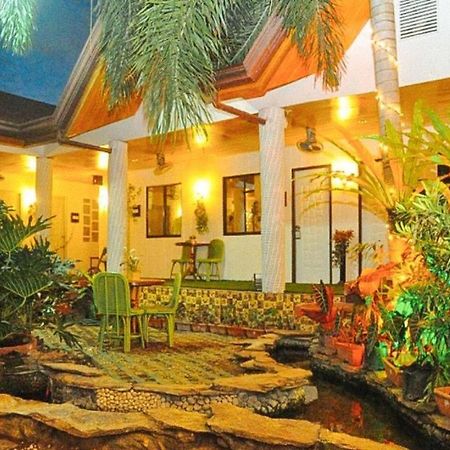 Infinite Green Pension Puerto Princesa Buitenkant foto