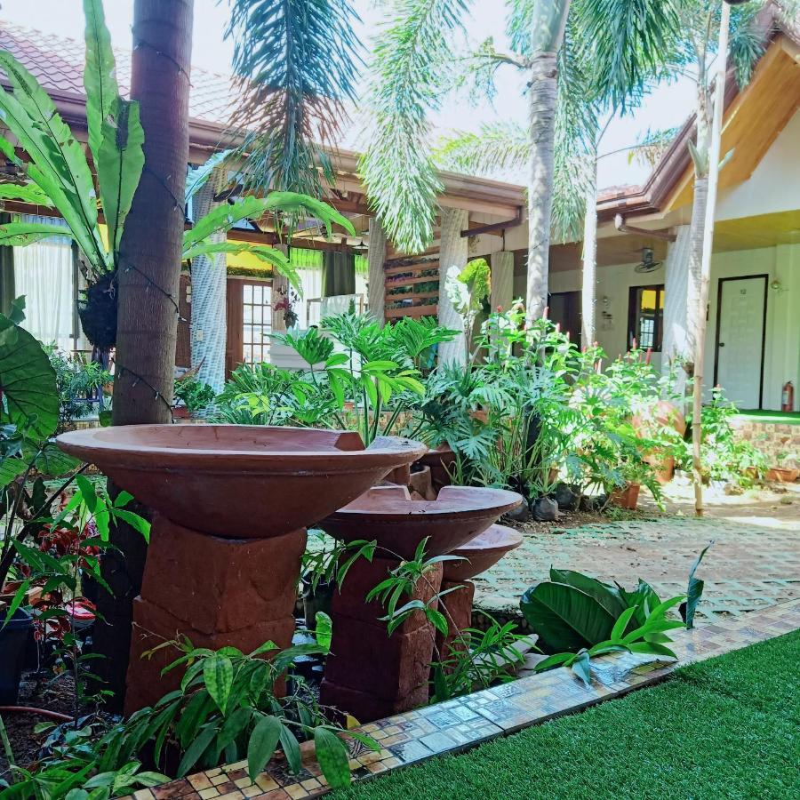 Infinite Green Pension Puerto Princesa Buitenkant foto