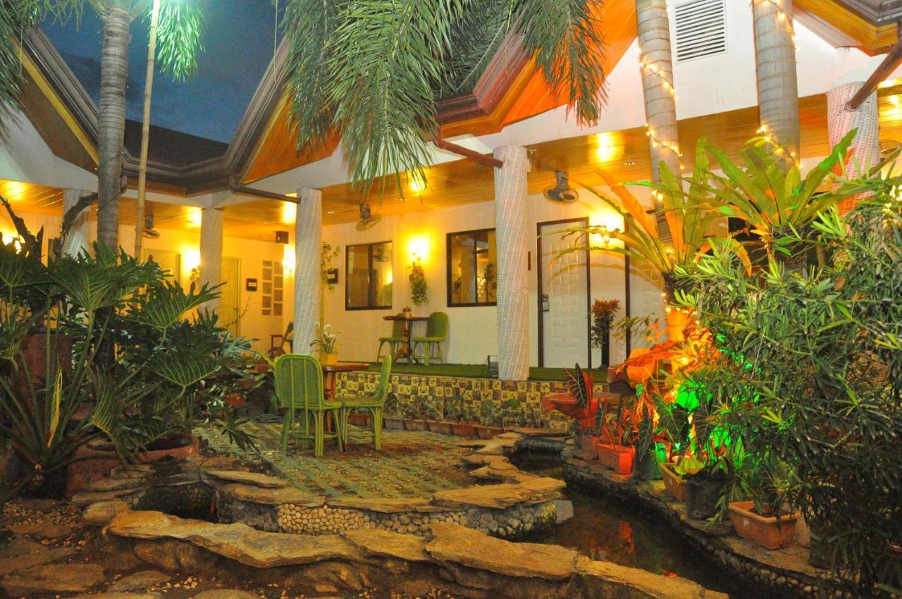 Infinite Green Pension Puerto Princesa Buitenkant foto